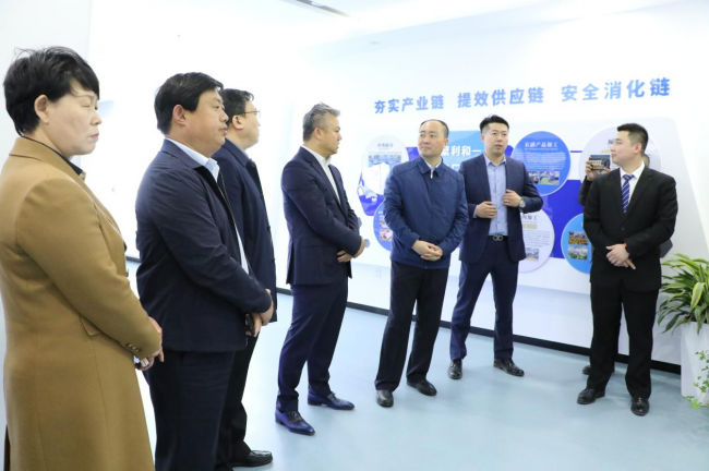 冀京聯動促發展 臨漳縣委書記李書峰率隊赴聚利和集團考察調研